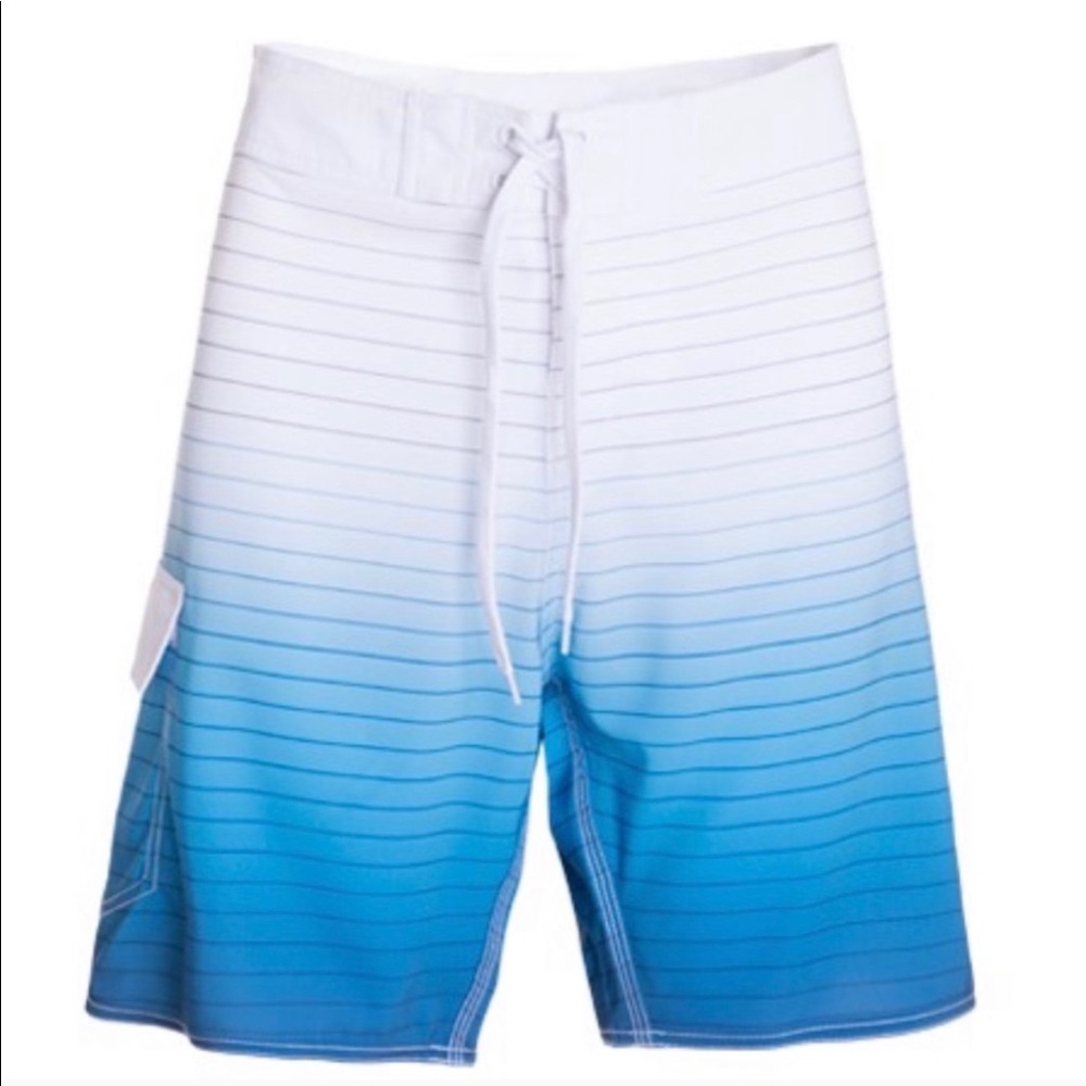 NWT! Clearance 🔥 Mens blue ombré board Swim shorts - Picture 3 of 4